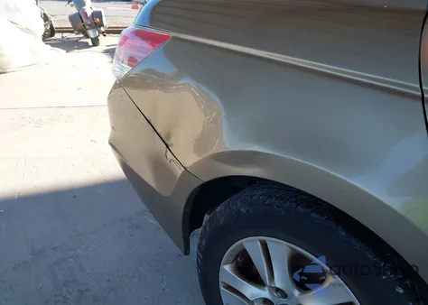 2009 Honda Accord 2.4 Lx-P z USA, uszkodzony, nr VIN 1HGCP26419A132207